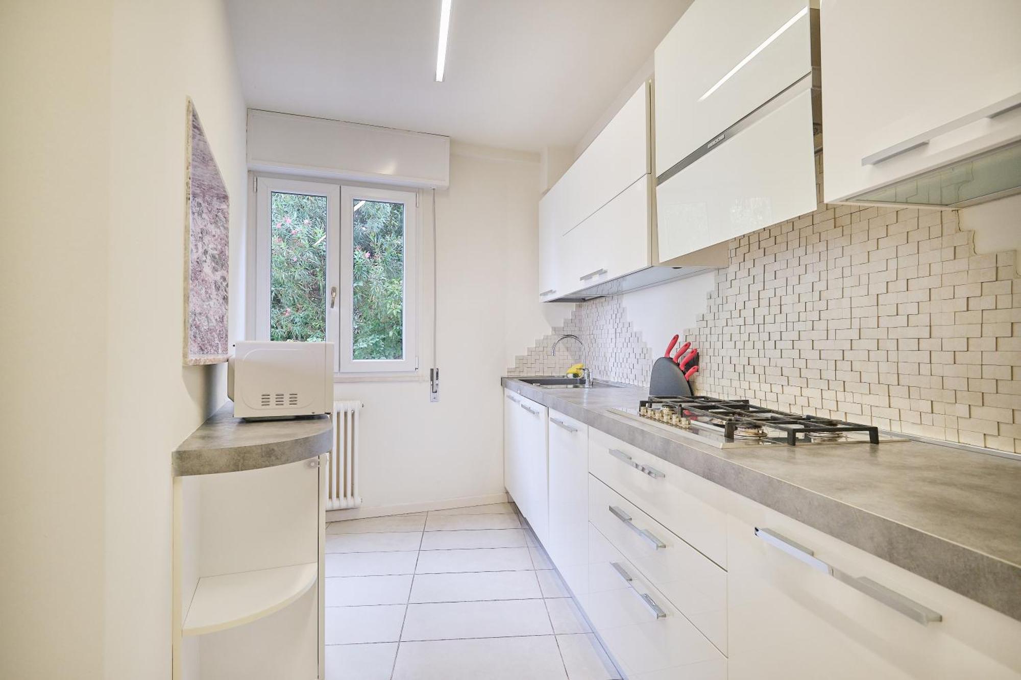 Front Lake Apartment Bardolino Bagian luar foto